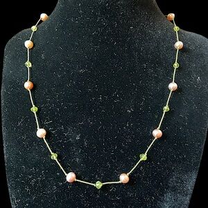 Vintage Sterling Silver Peach Freshwater Pearl Green Peridot Necklace